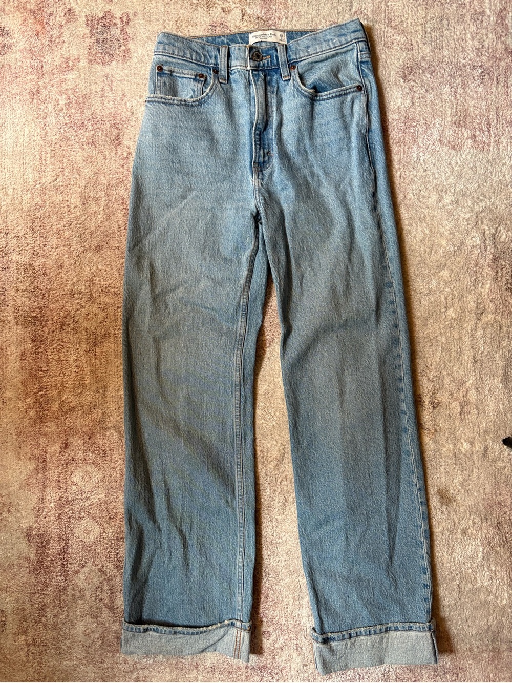Abercrombie & Fitch Light Wash 90s Relaxed Jean High Rise